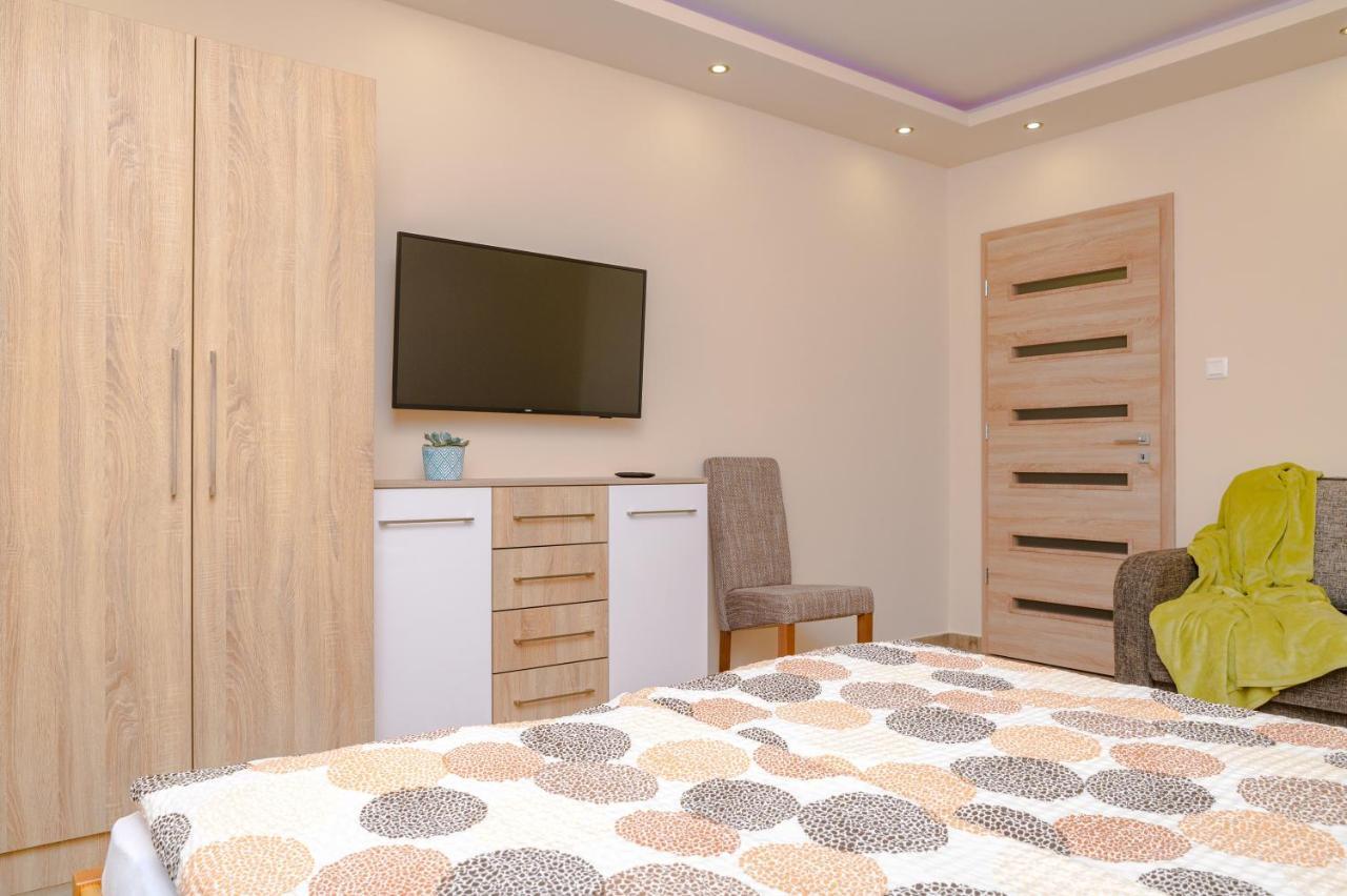 Illes Apartmanok I. Hajdúszoboszló Exterior foto